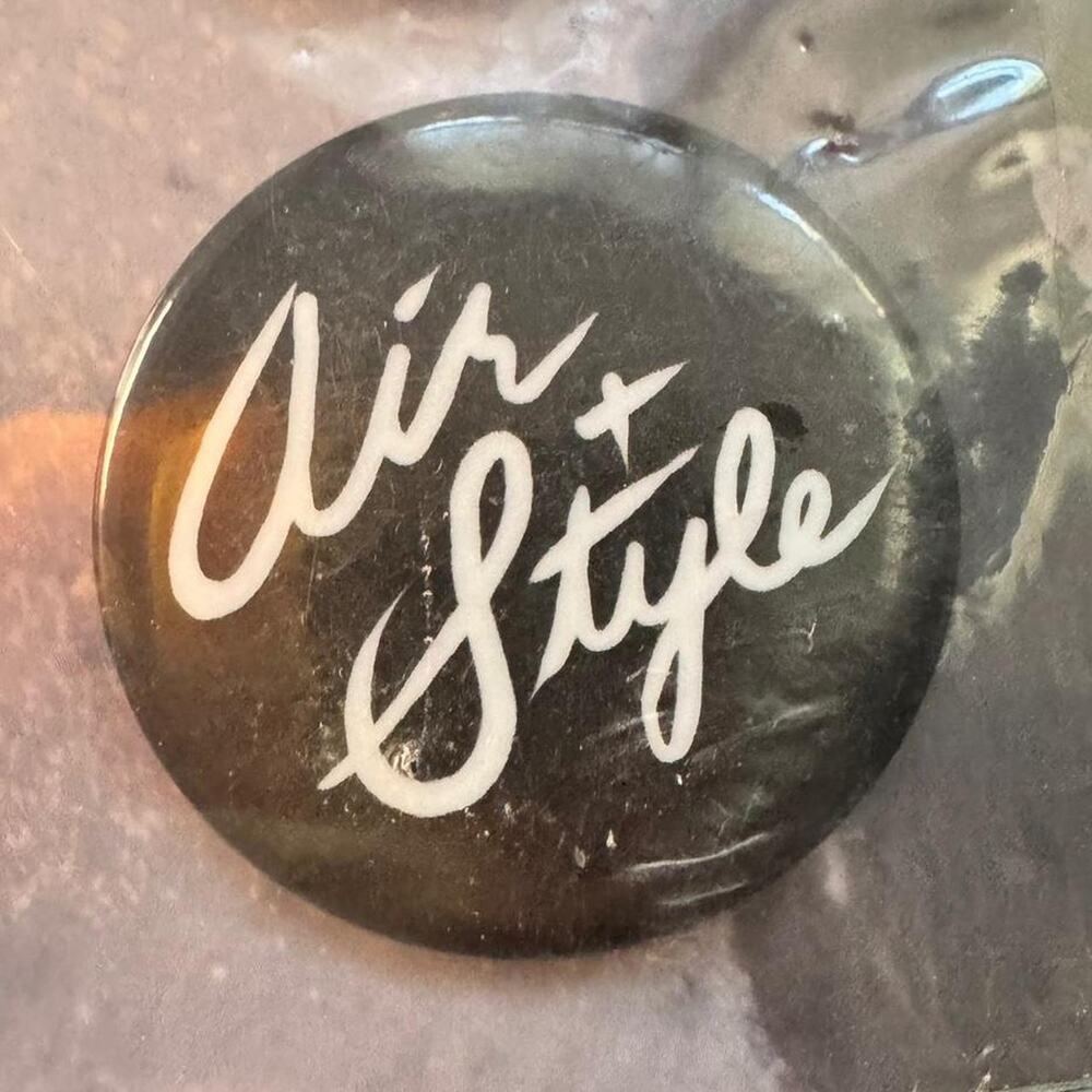 NWT Air+Style Music Festival 2015 Shaun White RARE Safety Pin Buttons (4) — OS - Picture 4 of 6